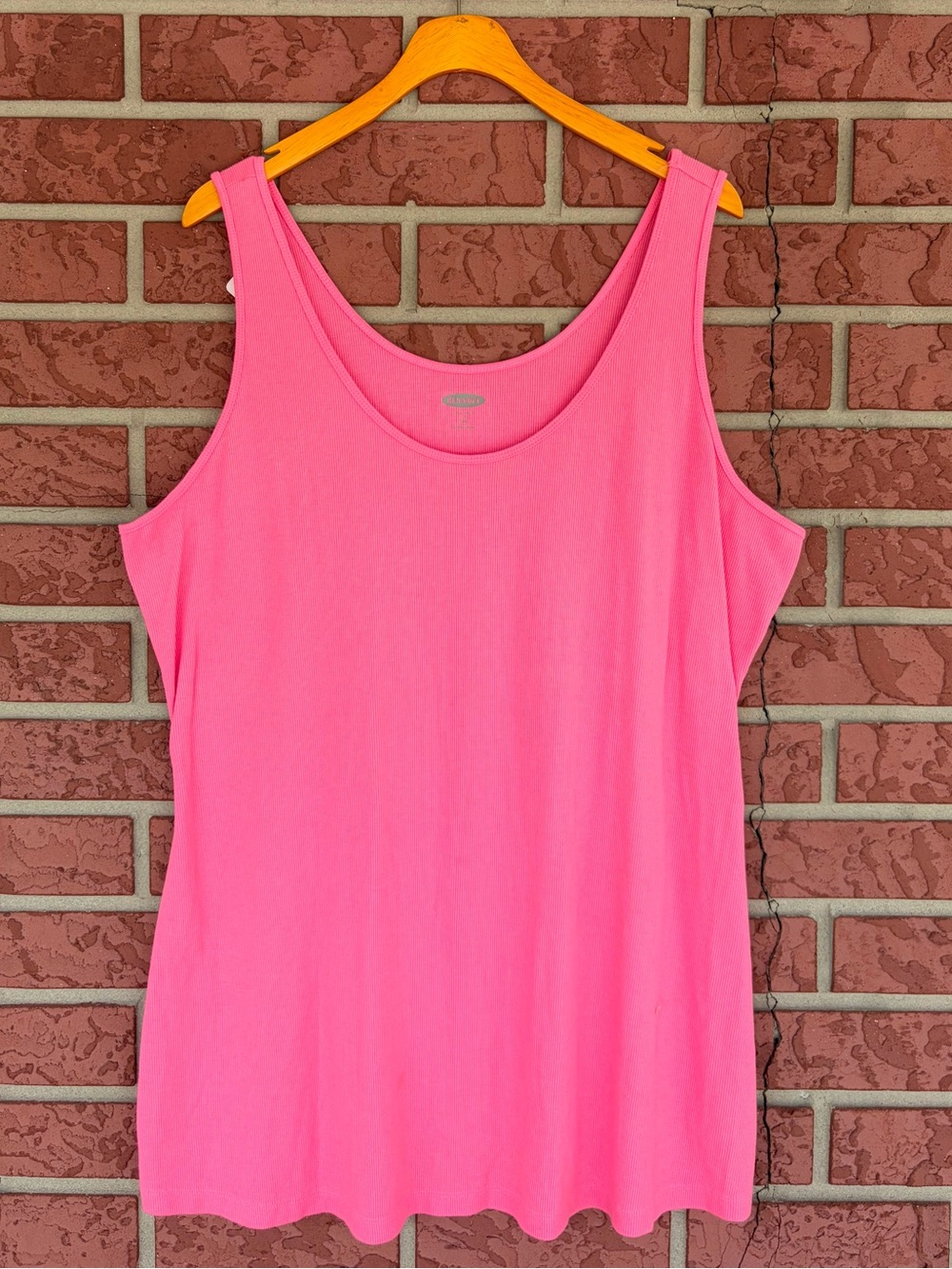 Old Navy Hot Pink Scoop-Neck Tank Top